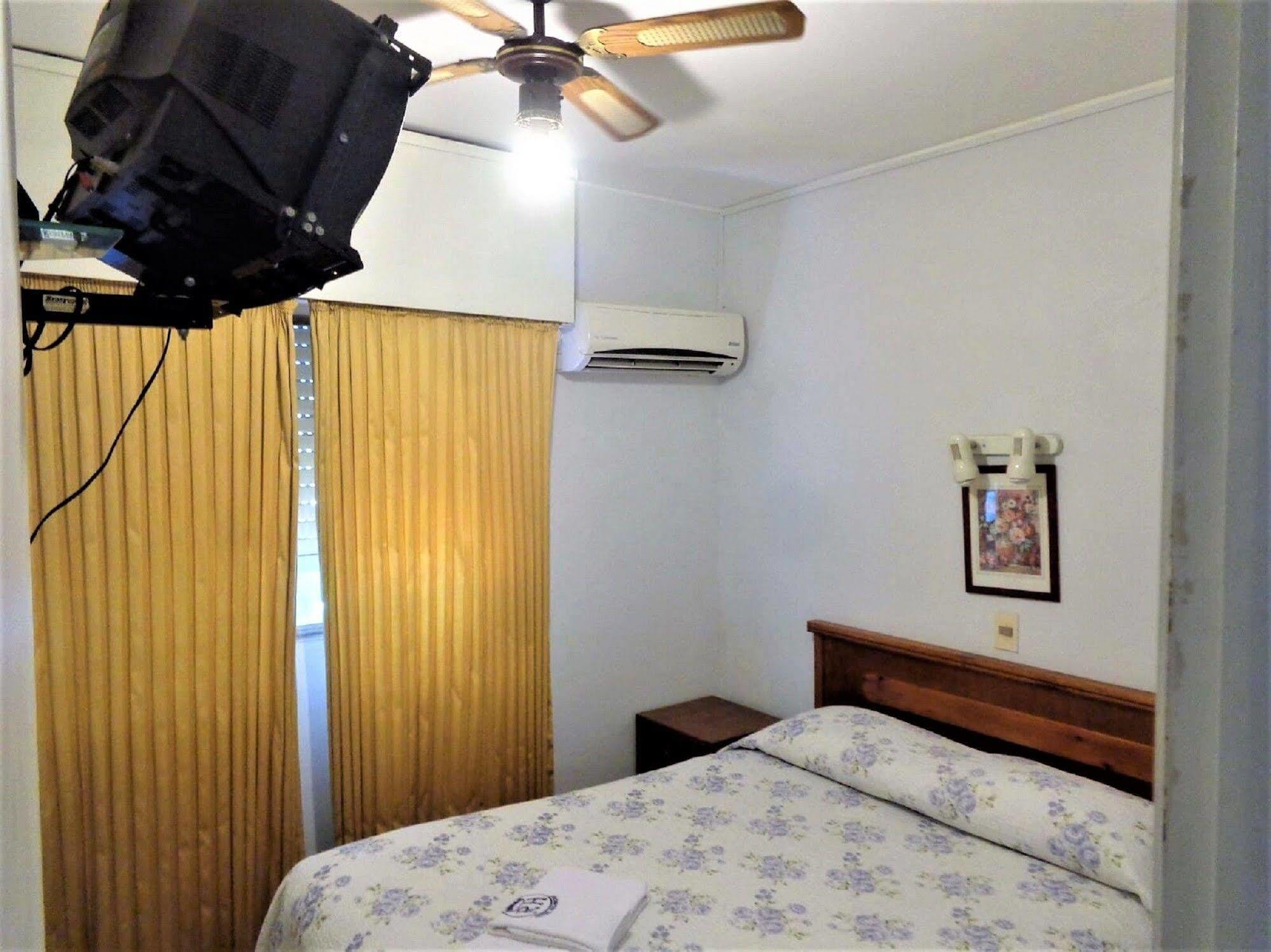Hotel Richmond มอนเตวิเดโอ ภายนอก รูปภาพ